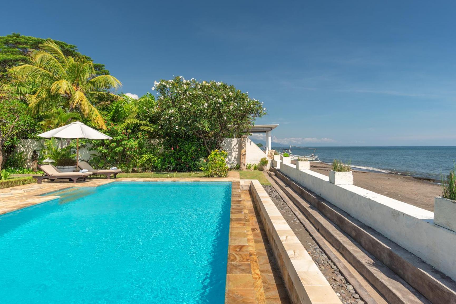 Gorgeous Beachfront Villa Lovina Banjar  Exteriér fotografie